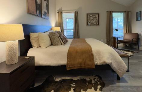 Spacious Family Gem, Close to Lake, Hot Tub - Foto 14