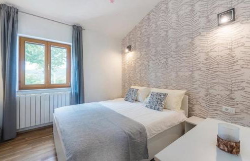 Holiday home in Šušnjevica with swimming pool - Photo 20