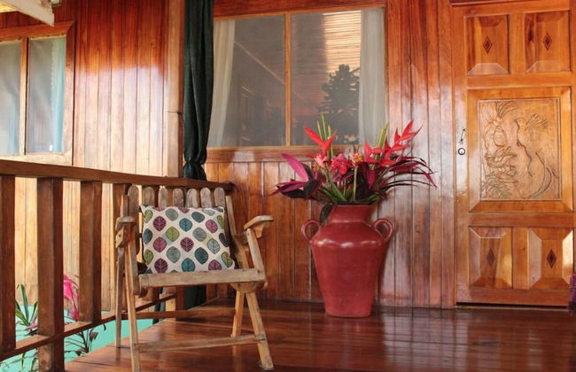 Beautiful House With Panoramic View of the bay and Gardens - Photo 25