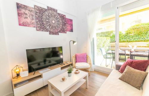 Adosado Nuevo con Piscina, Playa, Garaje y Jardín - Foto 37