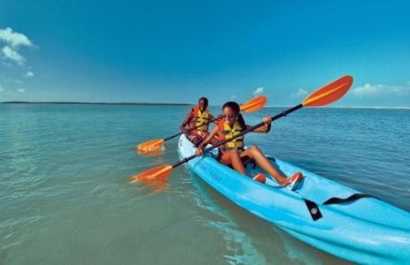 Affordable Two Bedroom Tropical Condo - Private Beach, Pools, Hot Tub - Foto 80