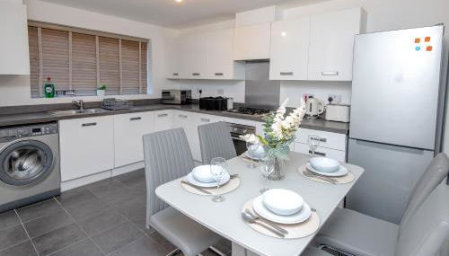 Manchester Cityside Deluxe Stay - 3 Bedroom House Great for Family with Free Parking & Garden - Foto 4, dishwasher, toaster