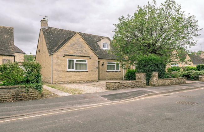 Bright&Spacious 3BD in Centre of Bourton - Photo 74