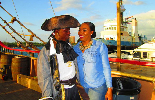 Paseo en barco pirata por Nasáu - Foto 1