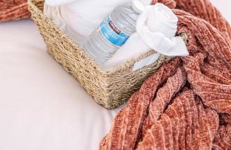 Stylish 5Bedroom Getaway in Quiet Mildenhall Area - Photo 76