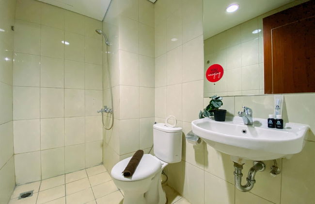 Spacious And Relaxing 2Br Apartment At Corner Vittoria Residence - Foto 13