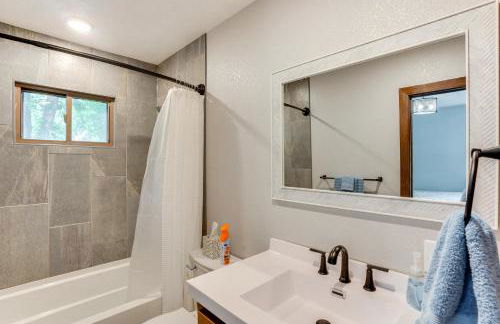 Sioux Falls Home Near Downtown 2 Living Areas! - Foto 12