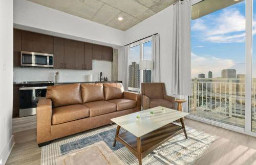 Chic Channelside Studio with High-Rise Views - Foto 2
