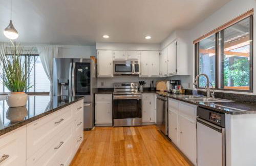 5BR Gem Walk to Microsoft and Near Redmond DT - Foto 4