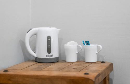 Large 4 Bedroom House Bricket Wood, Van & Car Parking, Sleeps 8 - Foto 22