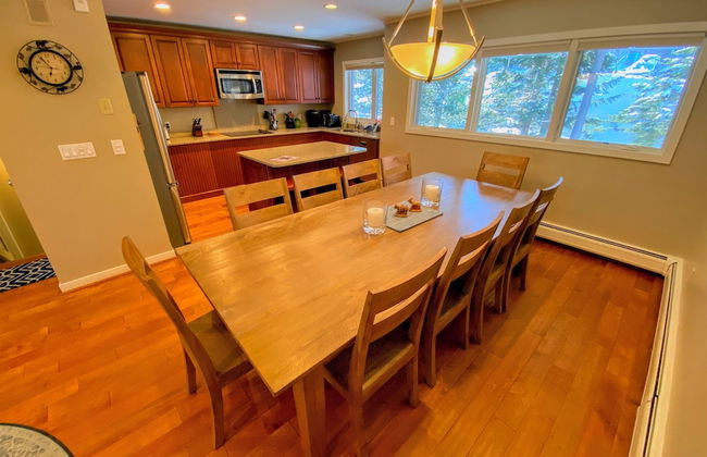 A1 Luxury Bretton Woods Ski-in Ski-out Townhome Next to Beginner ski Area Fast Wifi Keyless Entry - Photo 14