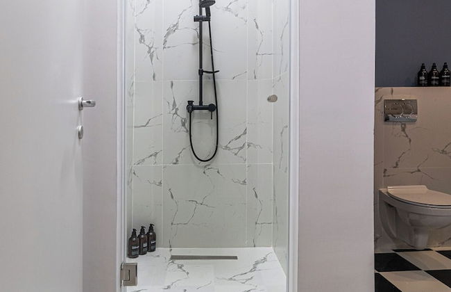 Playful & Trendy 2BR on Regina Elisabeta, Steps to Cismigiu Gardens | Bathtub & Boulevard Views - Foto 30