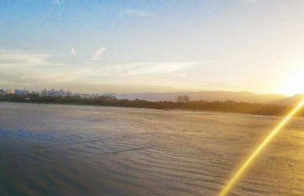 Jd. S. Lourenço - Riviera - Novo, 3 dorm, AC, 300m do mar, serviço de praia - Foto 59