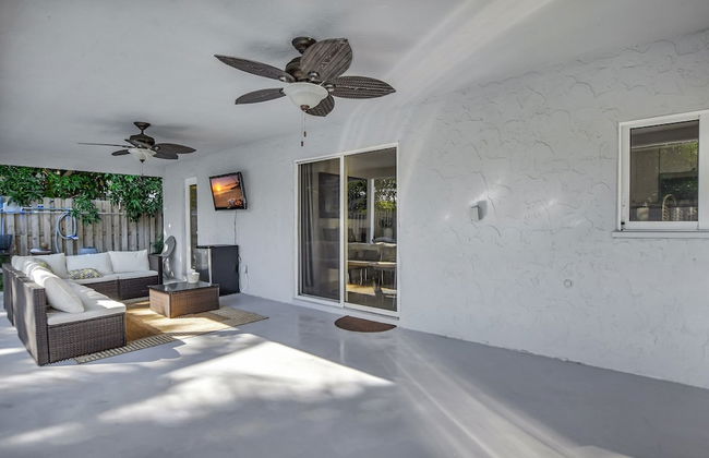 Boca Beauty - Stylish Home With Pool 3 Bedroom Home by RedAwning - Foto 46