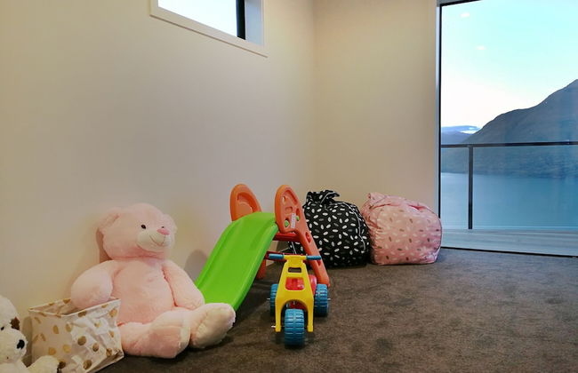 Newly Built Luxe House with Magnificent View - Foto 8