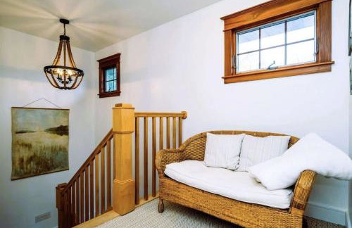 Beachfront Haven - Sunset Views - Hot Tub - BBQ - Family Friendly - Foto 29