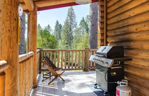 Walk to Pine Mountain Lake: Spacious Family Cabin - Photo 2