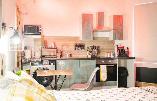 Luxury Industrial Studio Leeds Near Brudenell social club & Headingley Stadium - Photo 82