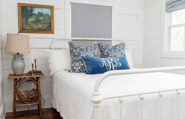 Classic Lakeside Cottage Masters Rental - Foto 6