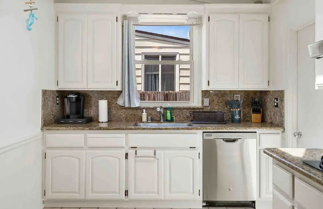 Mid Century Garden View Home Parking - Foto 11