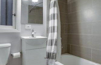 Beautiful 2 Bedroom across from The House of Representatives - Foto 23