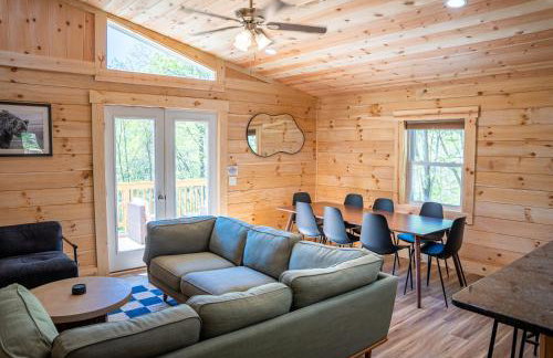 The Wilderness Cabin - Shenandoah Getaway - HotTub, Arcade, RiverAccess - Foto 60