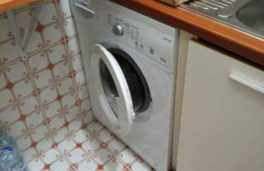 Ampio monolocale con terrazzo - a 2 passi dal mare - Foto 11