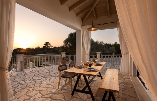 Ionian Mansion - Photo 28