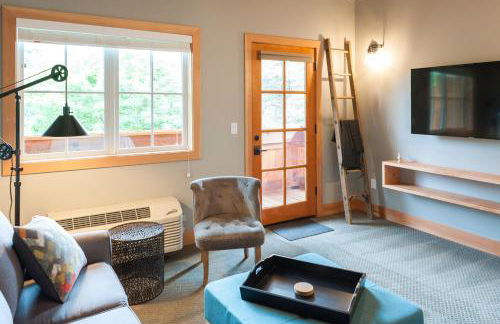 The Suites on Main - Foto 57