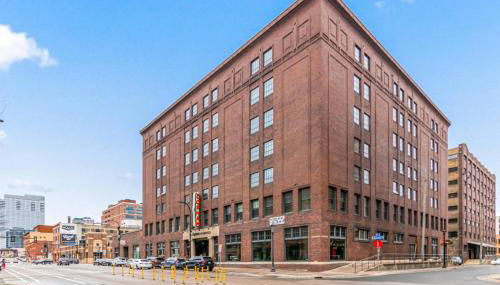 2KBD2BA Steps from Target Center+GYM+KTCHN+LNDRY - Foto 4