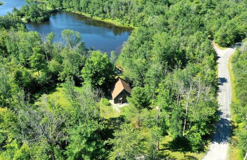 Little Longbow Lakefront Chalet - Foto 1