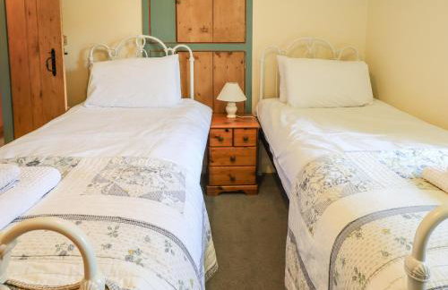 Ellis Howe - Photo 19