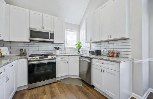 Plan A Trip To The Lake In This Open Air Cozy Home - Photo 6