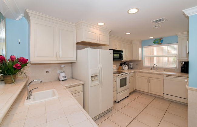 The Colonial Club, Oceanfront Condos - Photo 57