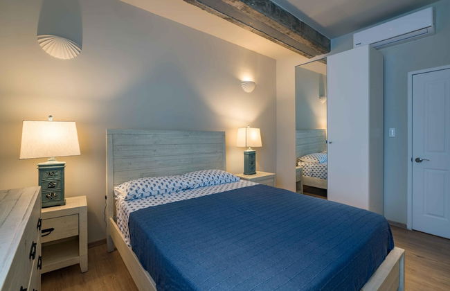 NEW The Yellow House - Renovated Monumental Penthouse - Foto 12