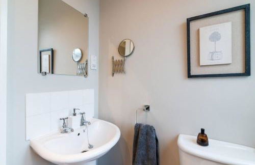 Modern Living 2 Bedroom Apartment South Wilmslow - Foto 28