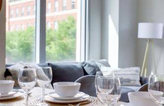 Stylish Condo at Clarendon with Rooftop Views - Foto 13