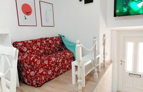 Sha La La - Charming, unique studio in a historic building next to a castle, WIFI, smart TV, washer-dryer - Photo 15