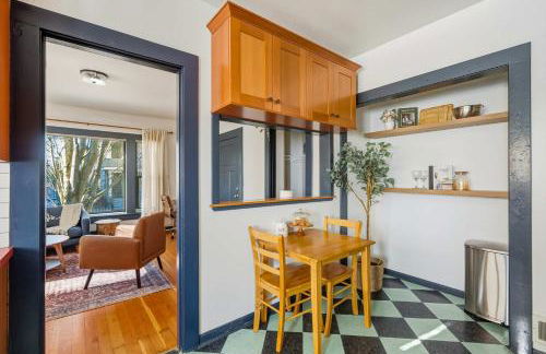 Stay Portland - Perfectly Restored Craftsman - Eateries & Coffee - Foto 21