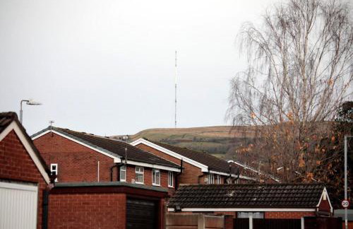 Dixon House, Sleeps 6, Free Parking, Long or Short Stays - by NMB Property - Photo 36