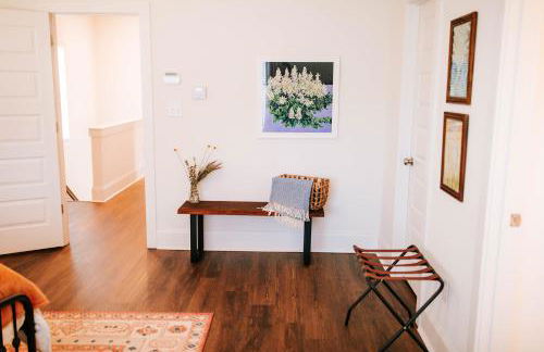 Bright Artist's Cottage-Mins to Downtown, Campus - Foto 16