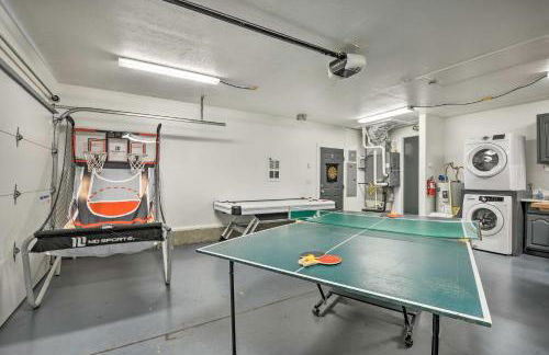 Game Room Fun! Medford Family Retreat - Foto 3