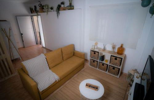 Coqueto piso a 2 min de la playa - Foto 2