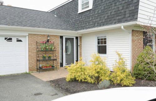 Spacious Modern Home in West Freehold - Foto 18