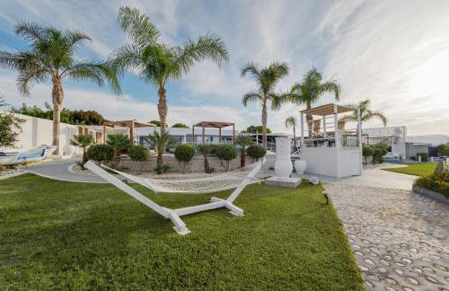 White Luxury Villa - Foto 73