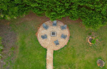 The Bulldog Farmhouse - 100 year old home - Foto 28