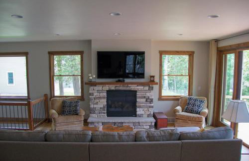 Lakefront Home 4 Bedroom 4 Bath Sleeps 12 - Foto 16