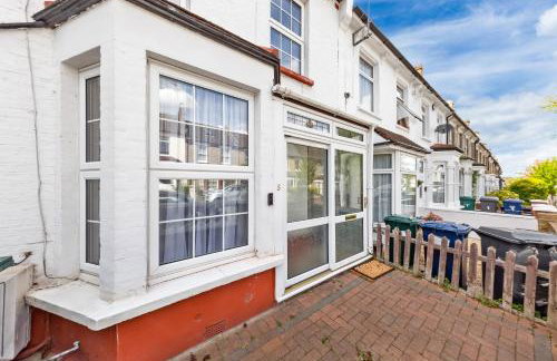 4BR North London I WiFi, Garden, Near Shops - Foto 65