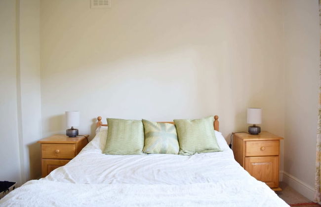 Charming 2 Bedroom Home 3 Near Arsenal Station - Foto 4