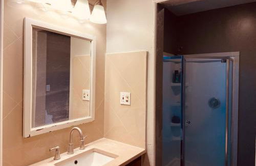 Treetop Apartment in the Heart of MPLS - Foto 14